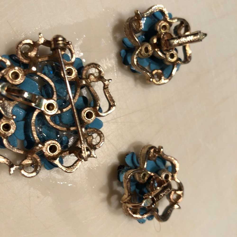 Vintage Avon Forget Me Not Earrings and Broach/Pe… - image 2