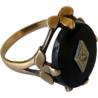 14k & Onyx Woman's Ring with Diamond Chip