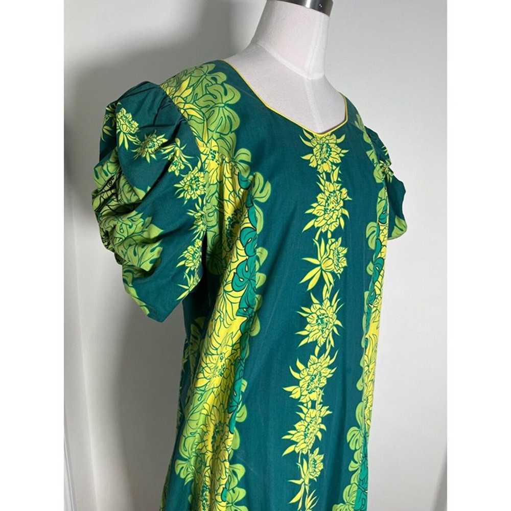 T&L MUUMUU FACTORY Vintage Hawaiian Dress M/L Gre… - image 8