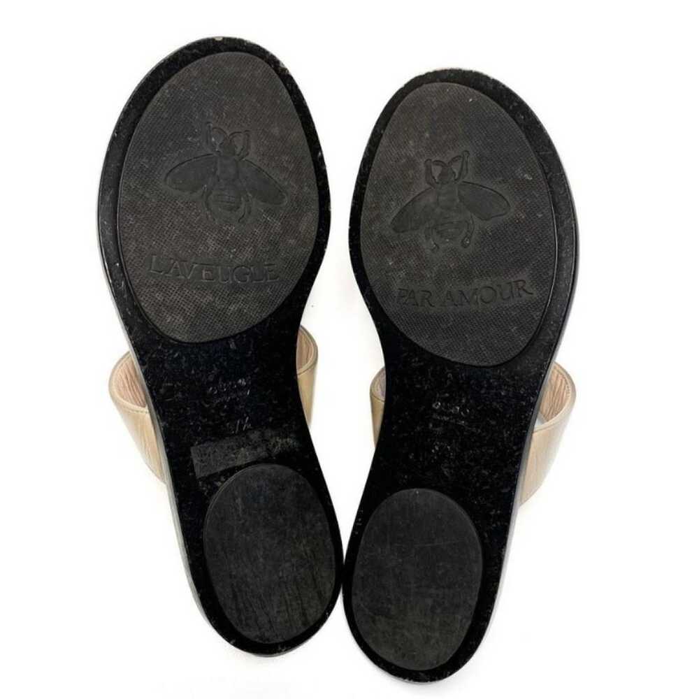 Gucci Double G leather flip flops - image 8
