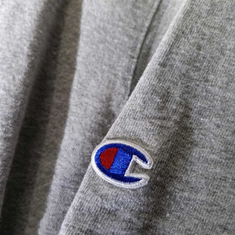 Vintage Champion Patch Logo Embroidered Grey T Sh… - image 3