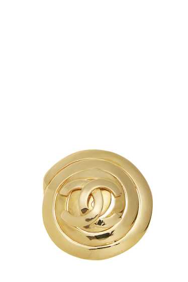 Gold Round 'CC' Pin Large