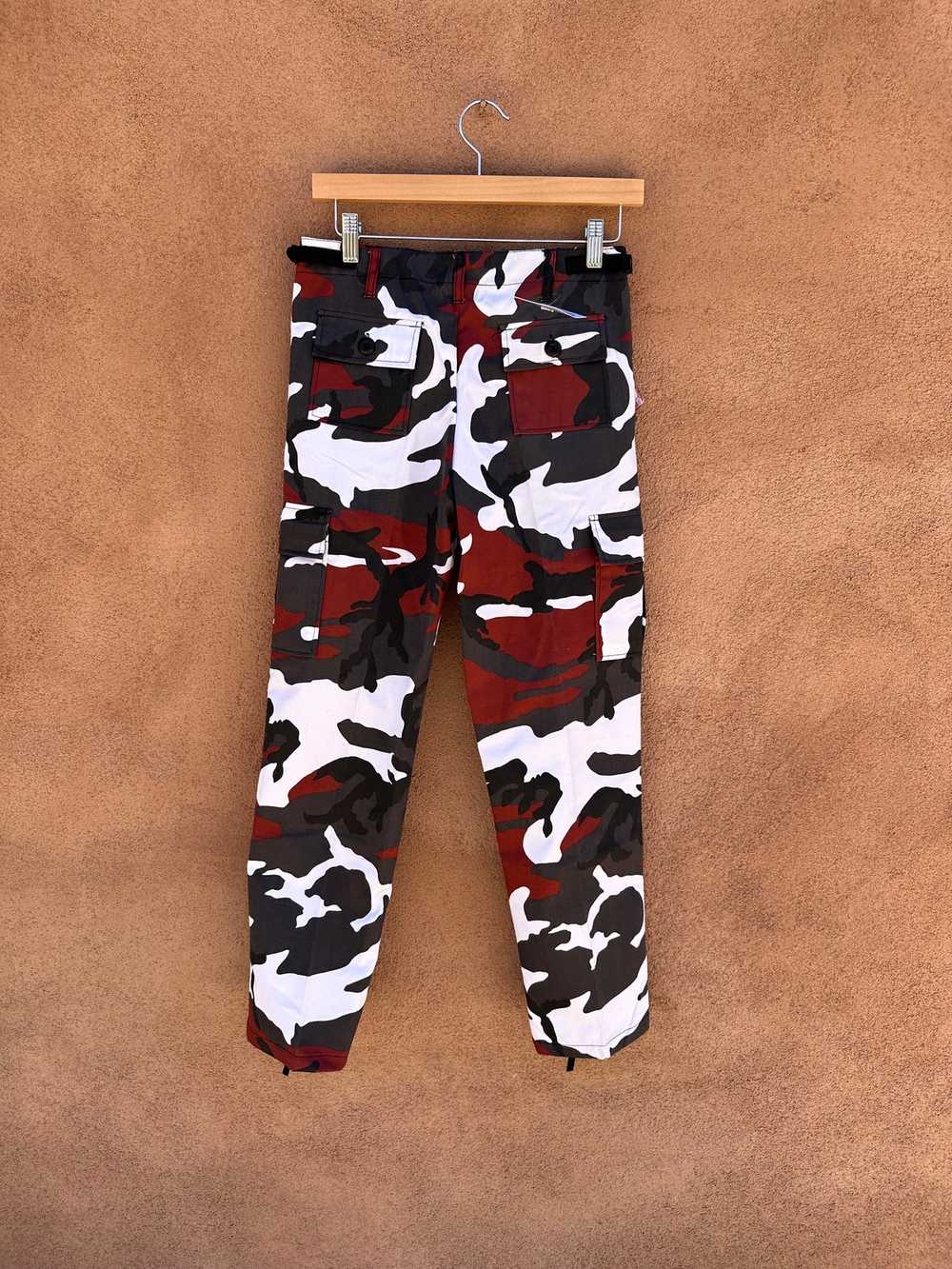 Red Camo Cargo Pants 25/29 x 26 - Deadstock - image 3