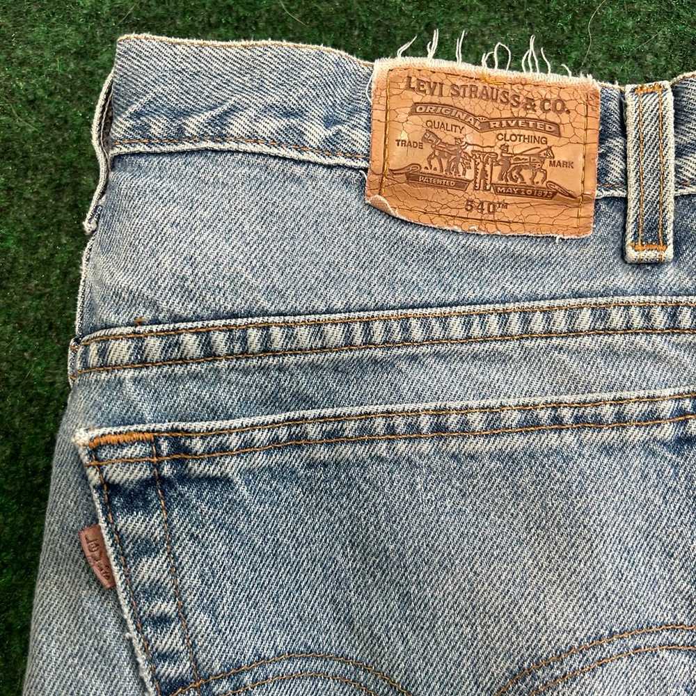 Vintage Levi’s brown tab jeans - image 2