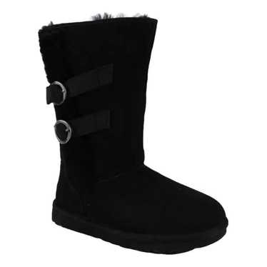 Ugg Shearling snow boots