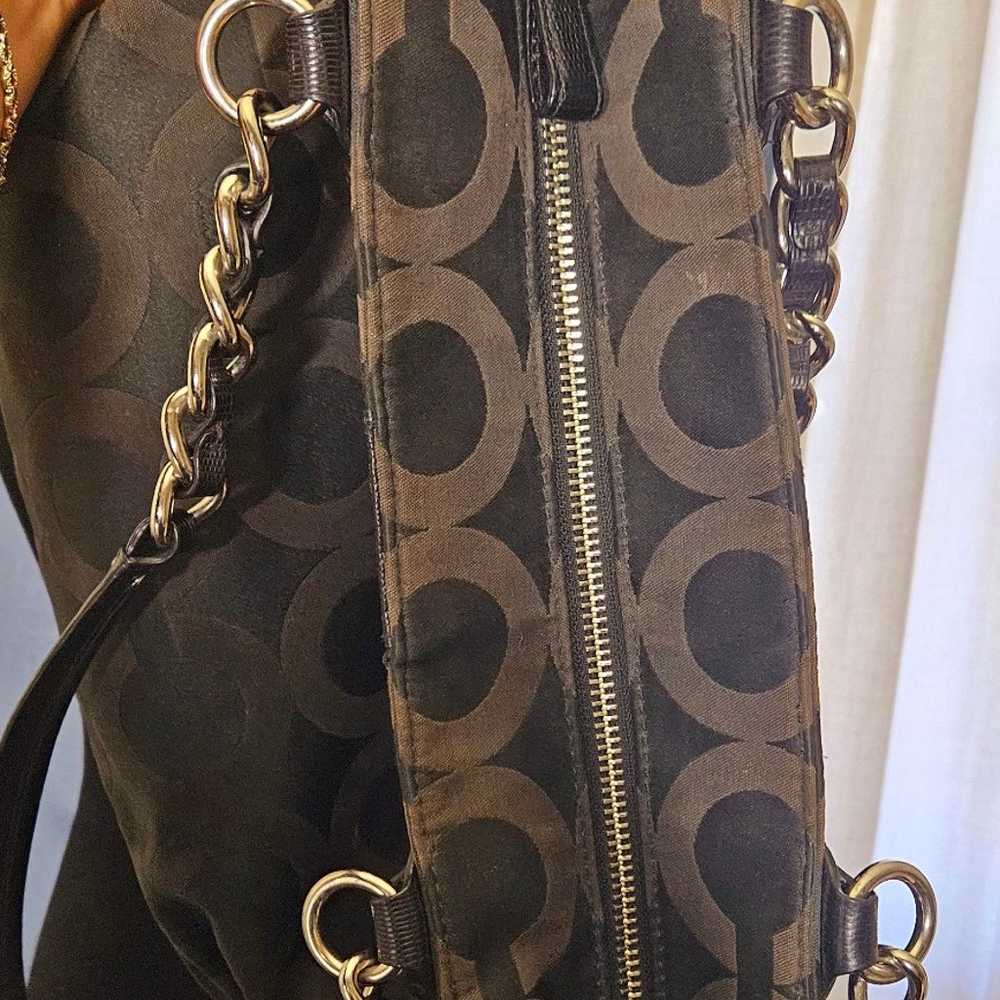 Coach Brown Optic Signature Handbag Needs Cleanin… - image 9