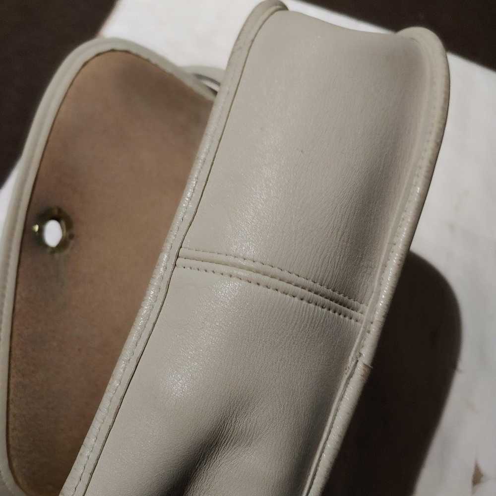 Vintage COACH City Bag Bone Leather Shoulder Cros… - image 11