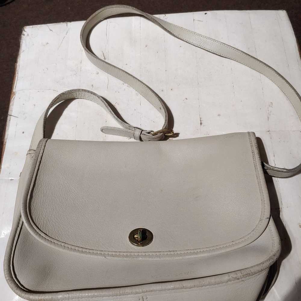 Vintage COACH City Bag Bone Leather Shoulder Cros… - image 1