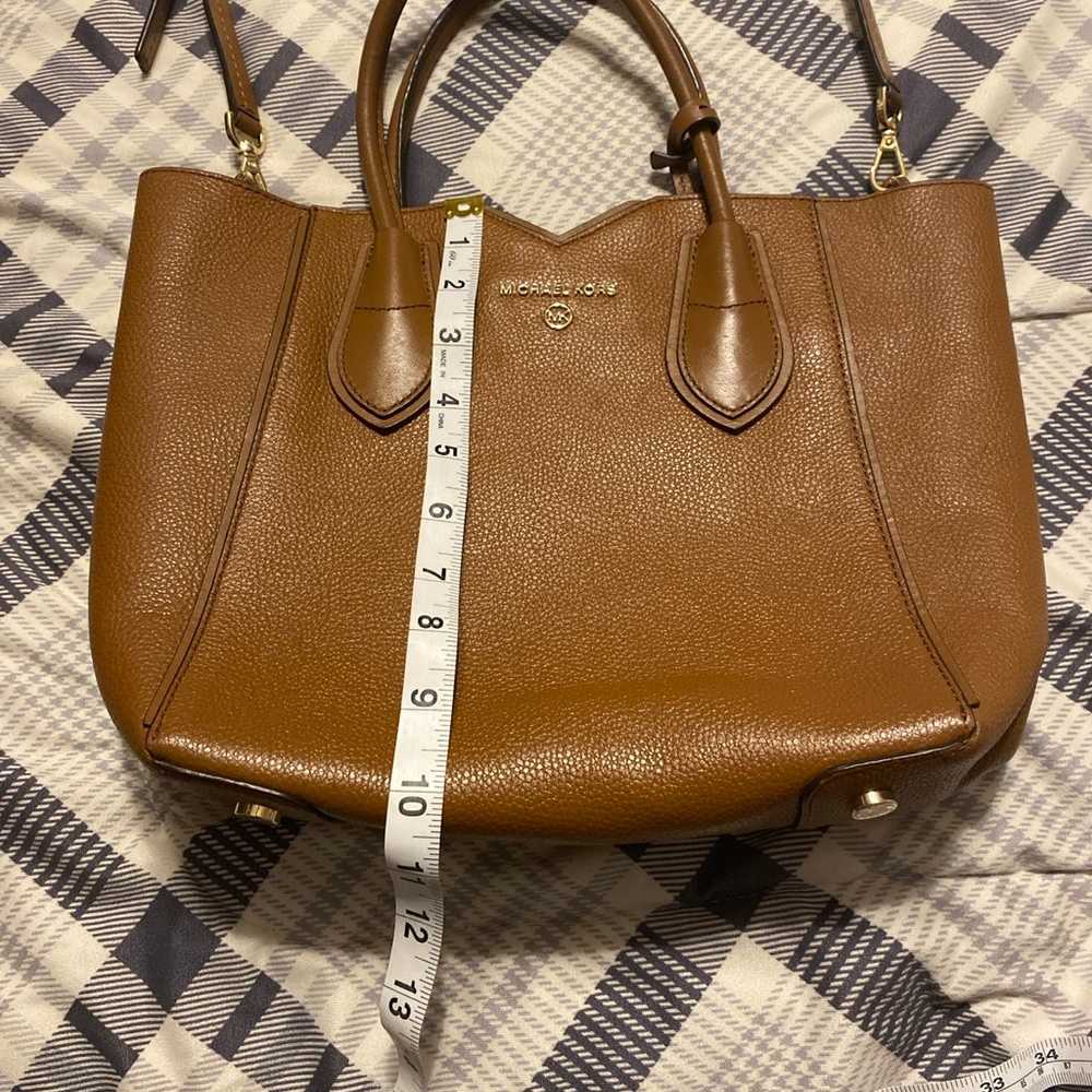 Michael Kors purse medium messanger leather - image 9