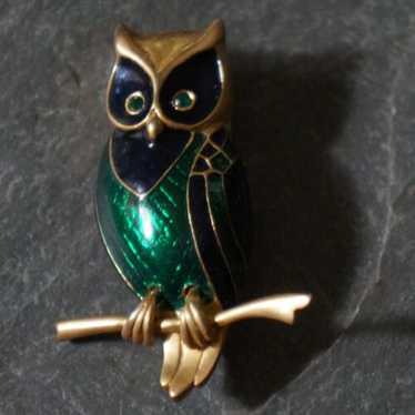 希少 BOUCHER ヴィンテージ　ブローチ Vintage 1960s BOUCHER Honeycomb & Bee Gold-Plated Rhinestone