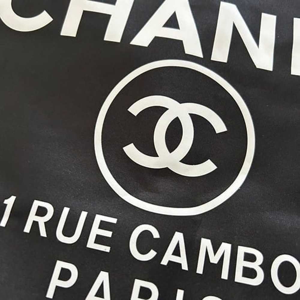 XL CHANEL COSMETIC TOTE+! - image 3