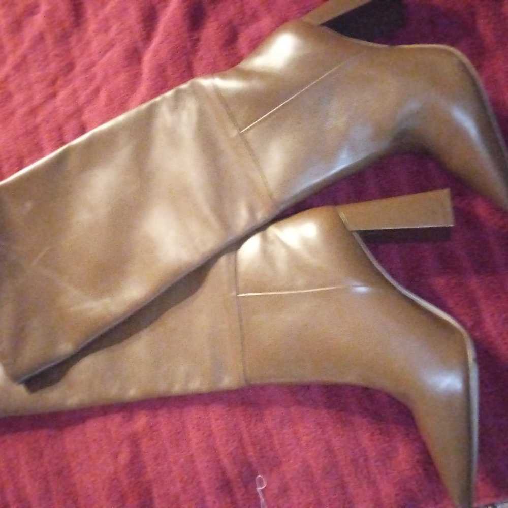 Steve Madden size 8 women's leather boots - image 1