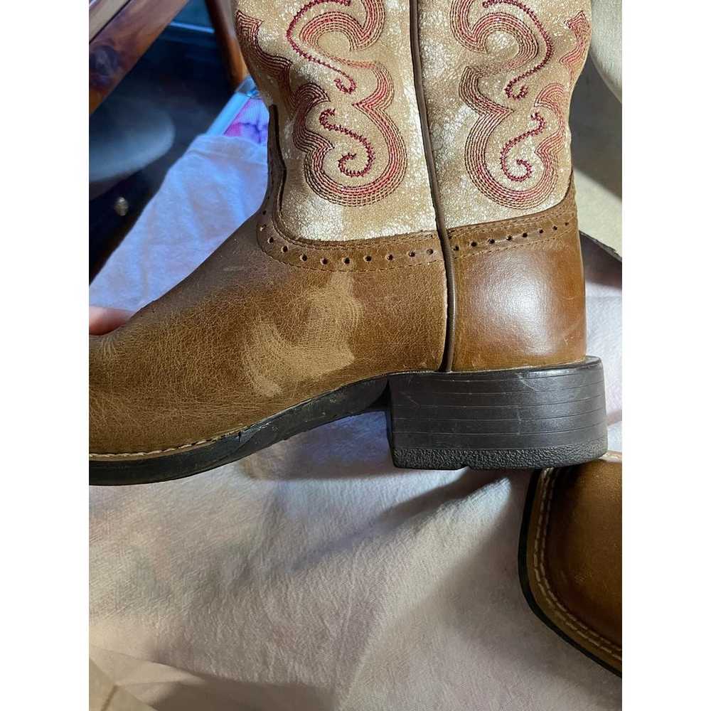 Women’s Ariat boots size 7B. - image 10
