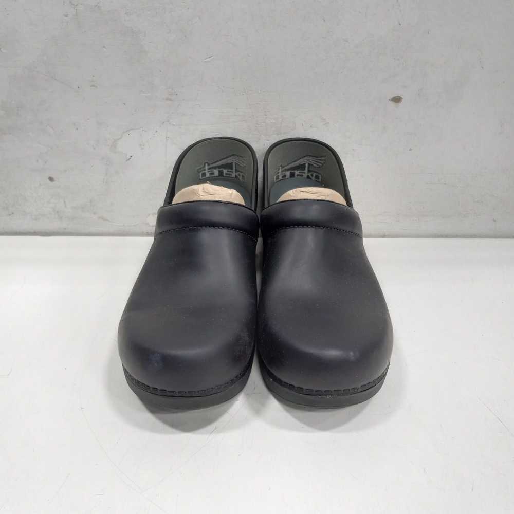 Dansko Women's Black Clogs Size 42 - image 1