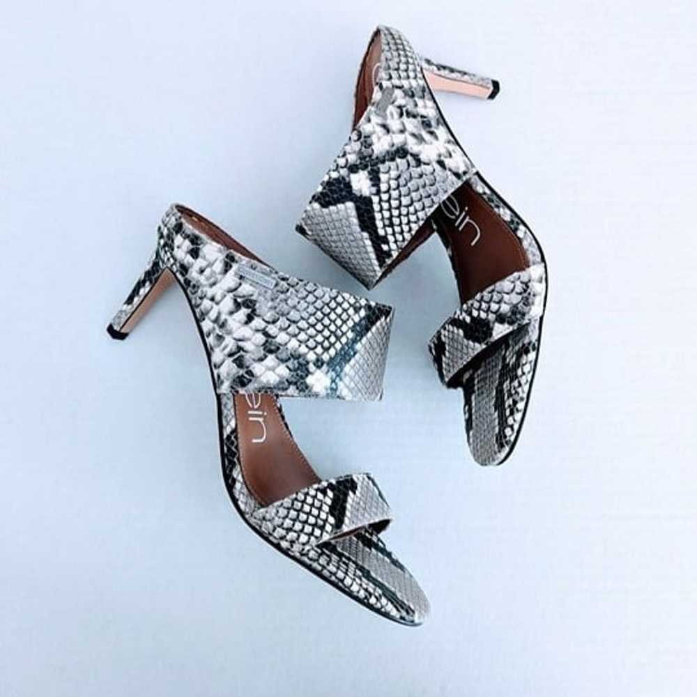 *NEW* CALVIN KLEIN Women's Snakeskin Heels Shoes … - image 1