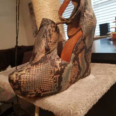 Rare Jeffrey Campbell snakeskin platforms