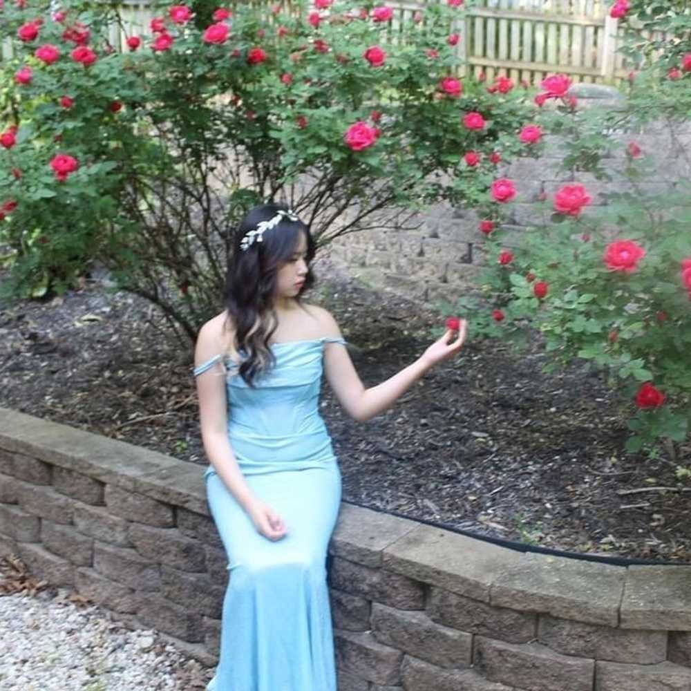 Sparkly Blue Prom dress - image 4