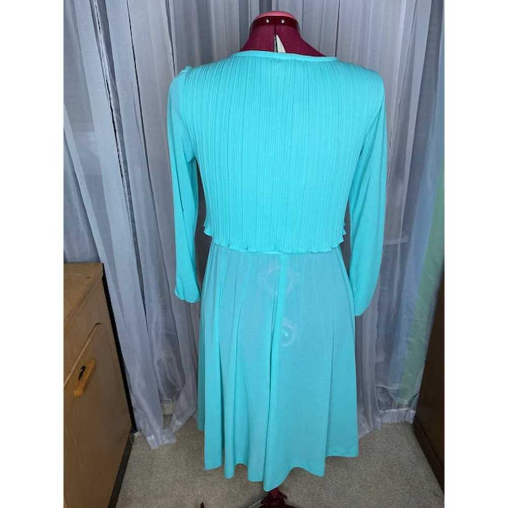 blouson dress Vintage 1970s pleated top aqua blue - image 2