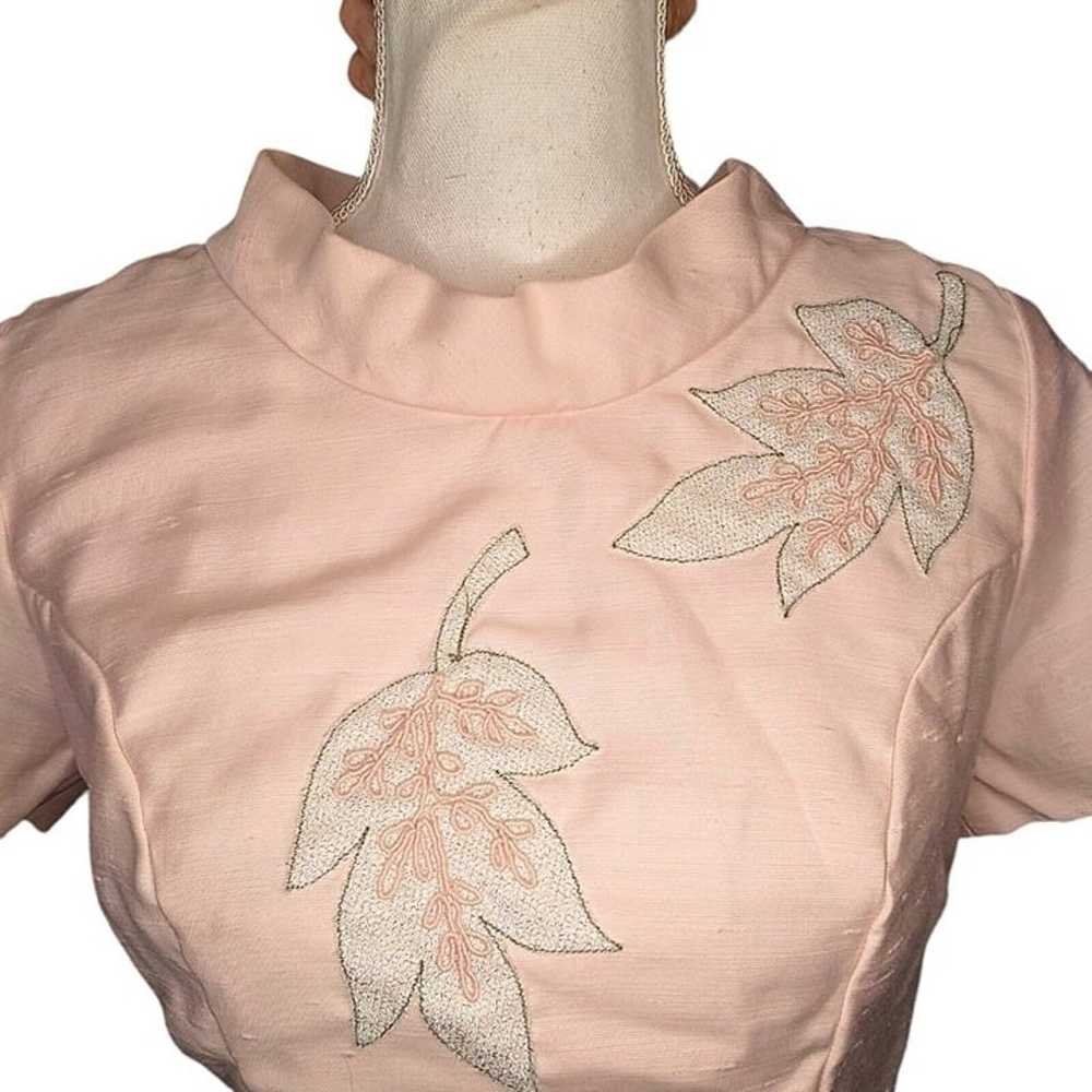Vintage 60s Light Pink Raw Silk Dress Size 6 Flor… - image 5