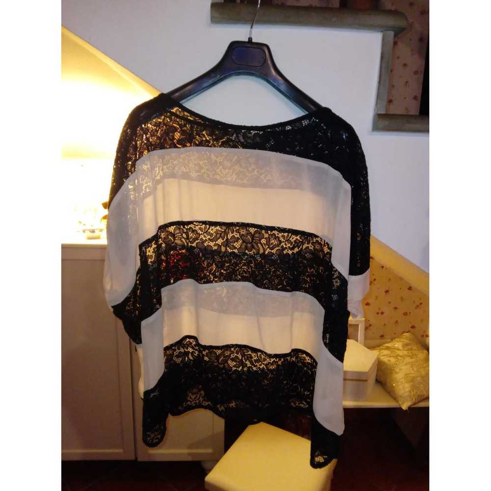 Jucca Lace blouse - image 3