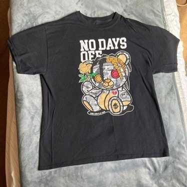 Mens  No Day’s Off” Graphic Tee Size Large - image 1