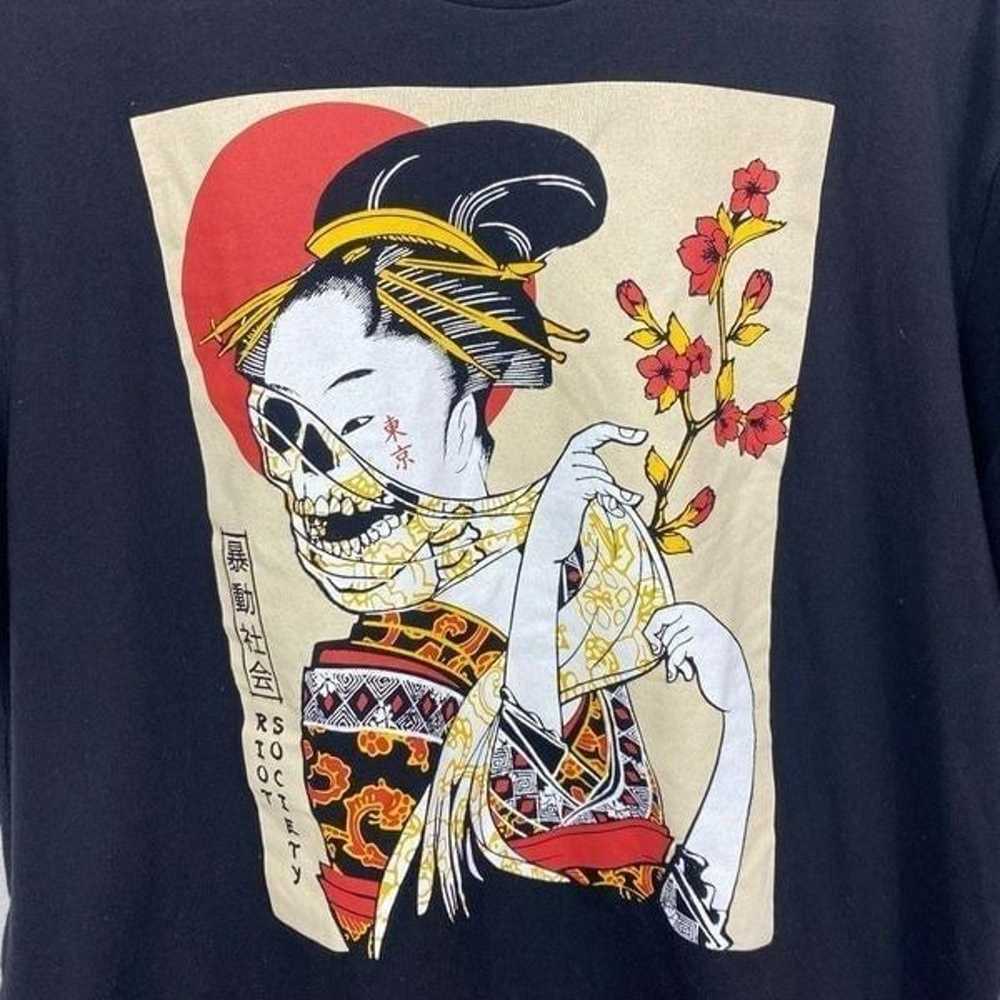 Riot Society Men Sz medium T Shirt Black Japan Zo… - image 3