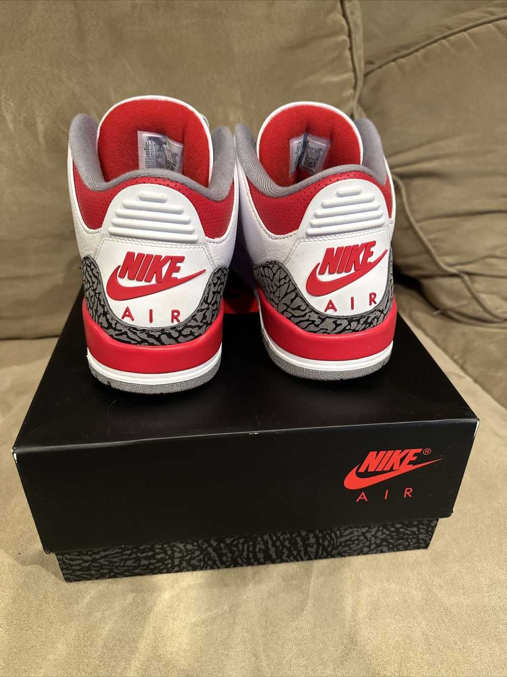 Jordan Brand × Nike Jordan 3 fire red - image 3