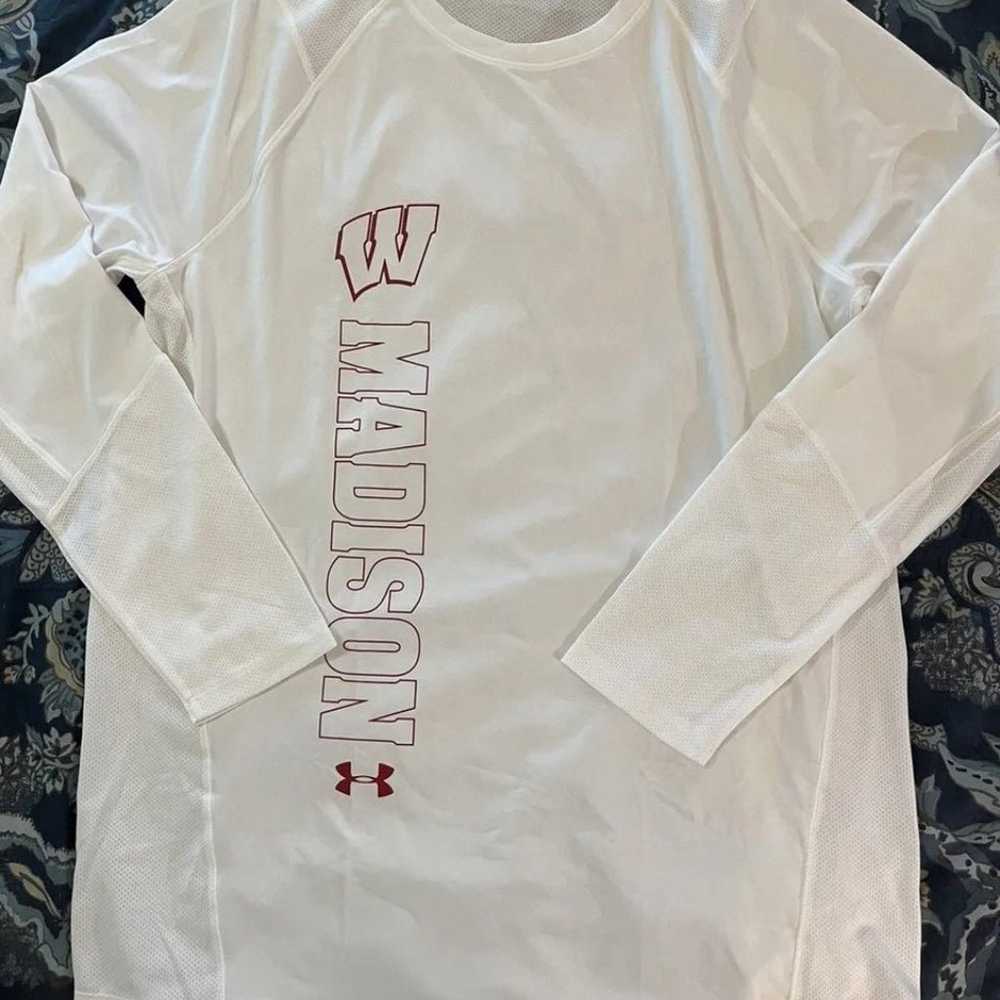 Wisconsin Badgers Under Armour Long Sleeve Shirt … - image 1