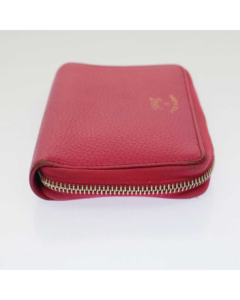 Gucci Leather Swing Wallet in Pink - image 4