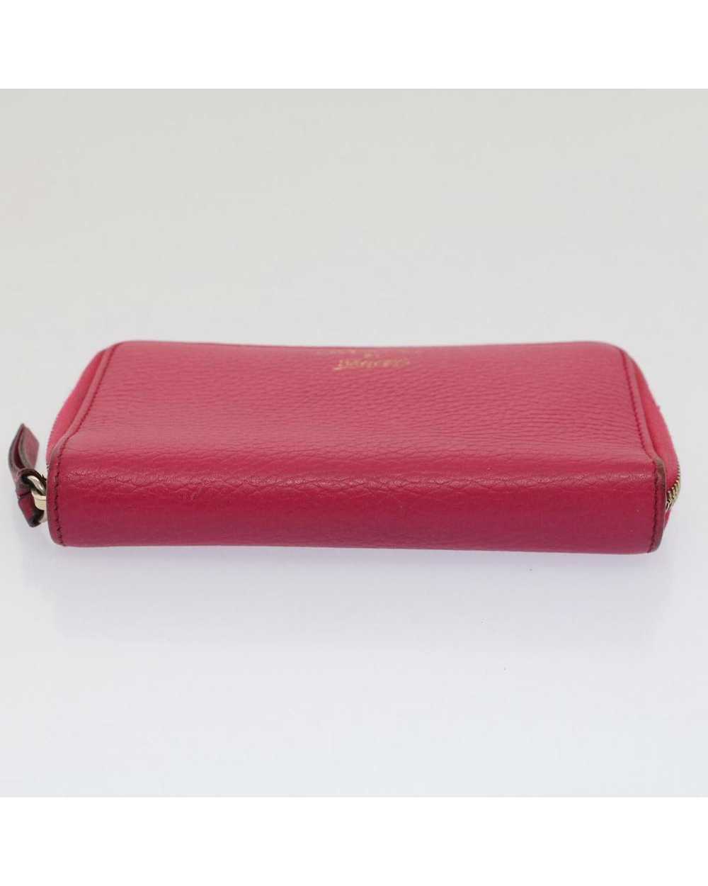 Gucci Leather Swing Wallet in Pink - image 6