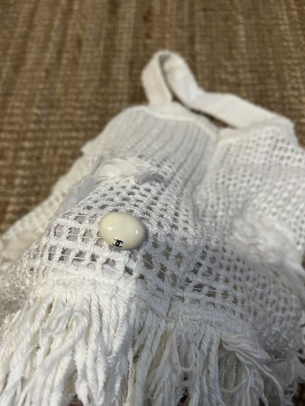 Chanel × Streetwear CHANEL White Tweed 3D Flower … - image 5