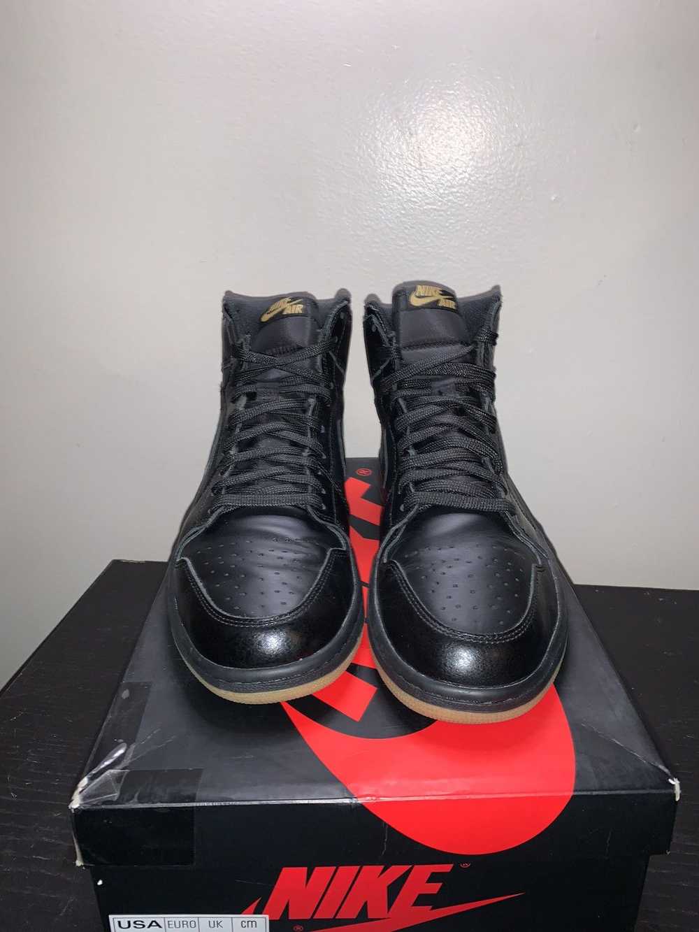 Jordan Brand × Nike Jordan 1 black gum - image 3