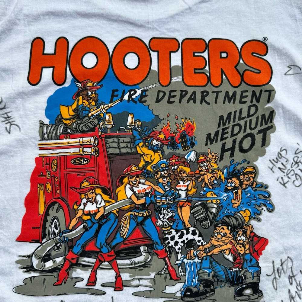 Vintage 90’s Hooters Fire Dept. Humor T-Shirt - image 2