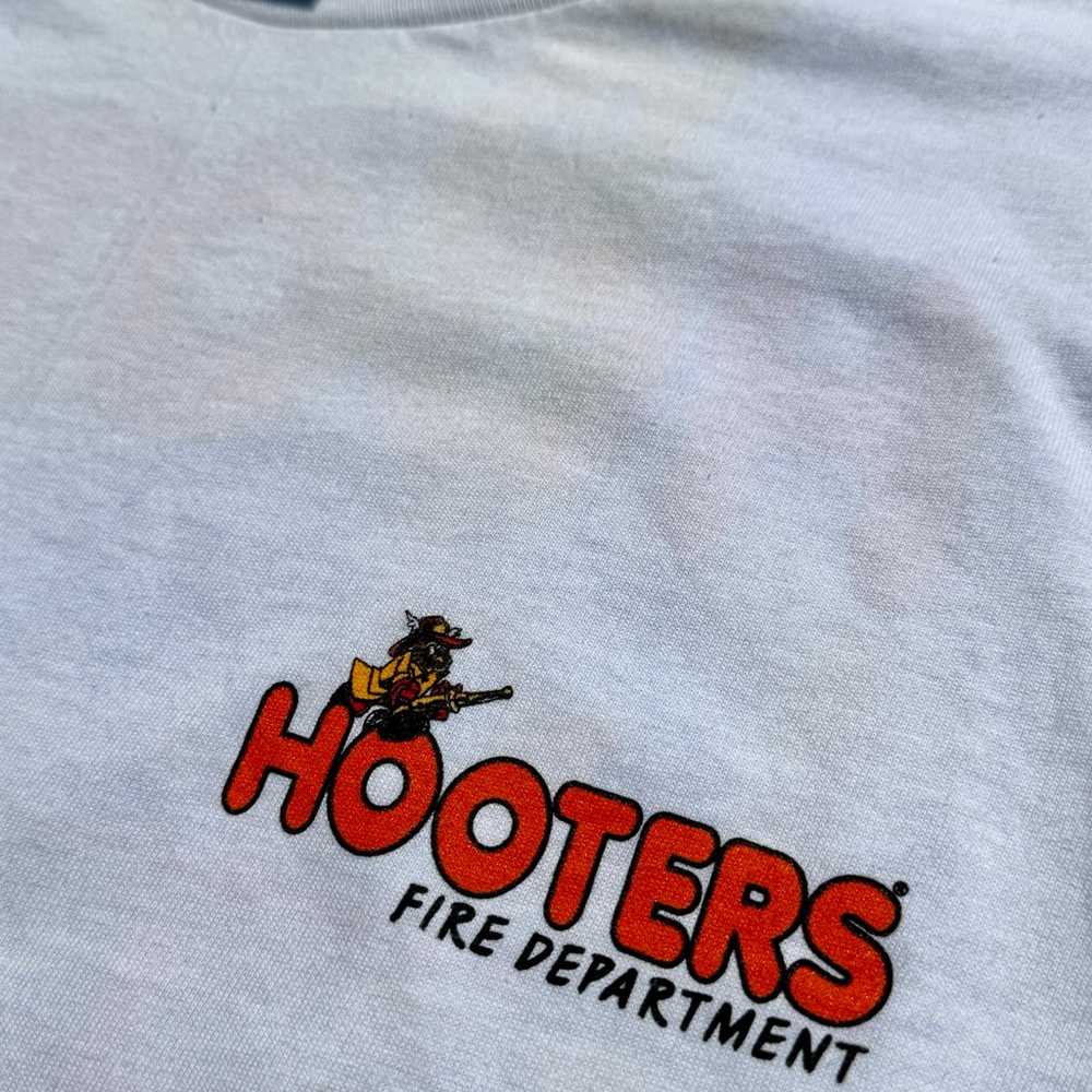 Vintage 90’s Hooters Fire Dept. Humor T-Shirt - image 6