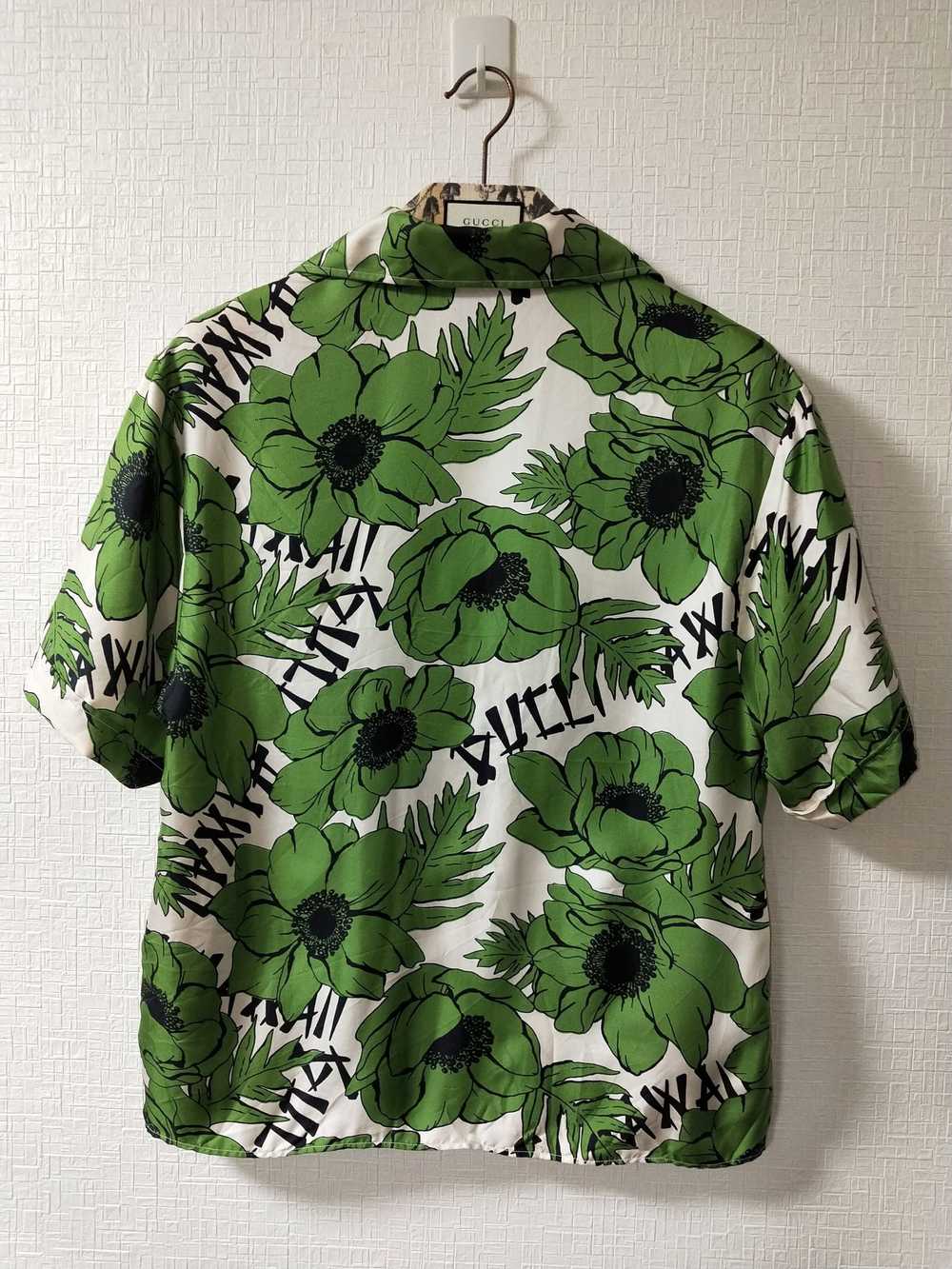 Gucci Cuban-collar Floral Print Silk Shirt - image 2