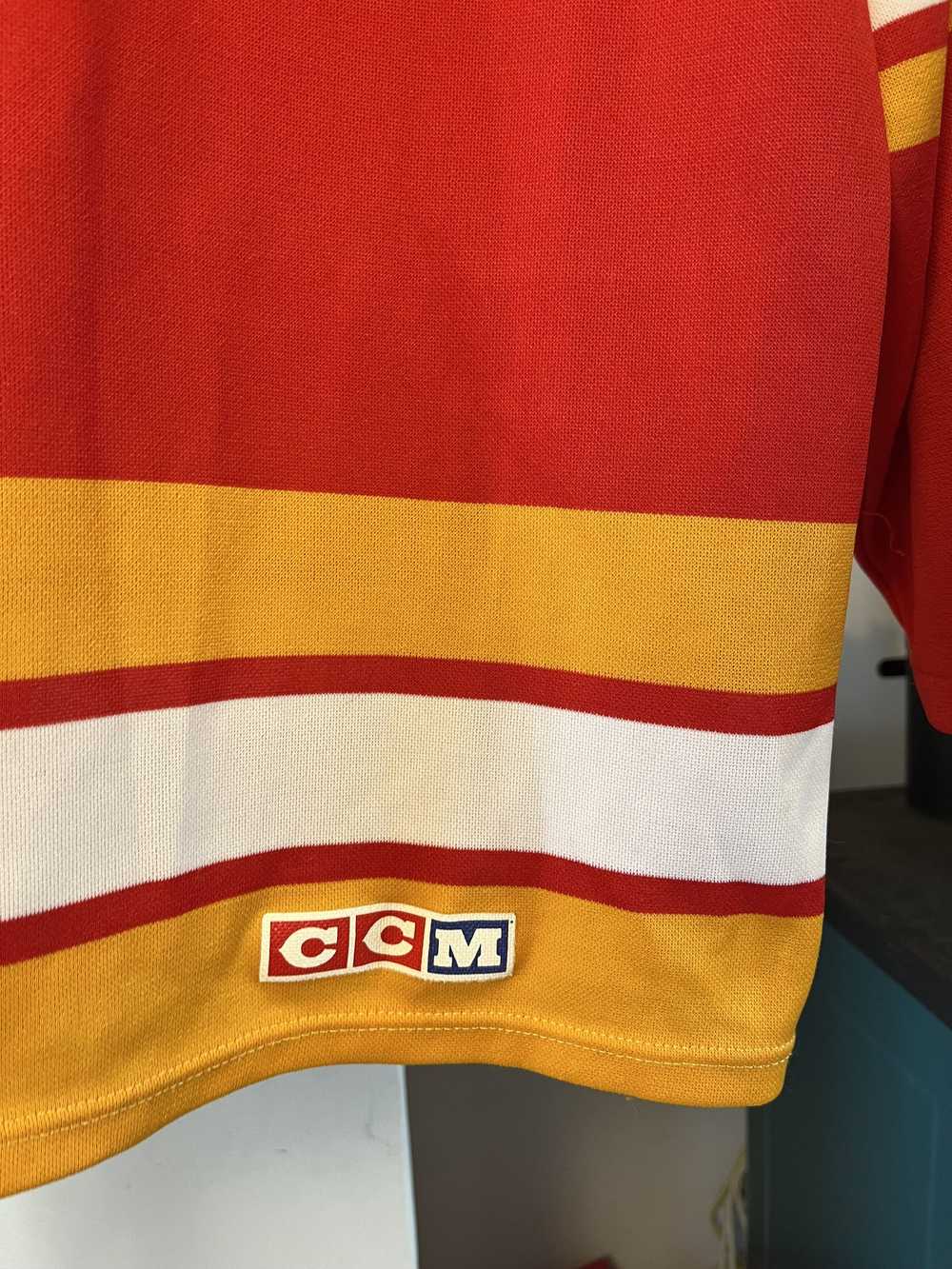 Hockey × NHL × Vintage 90s NHL Calgary Flames Jer… - image 6