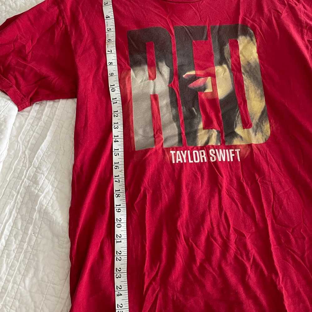 Taylor Swift RED shirt! - image 6