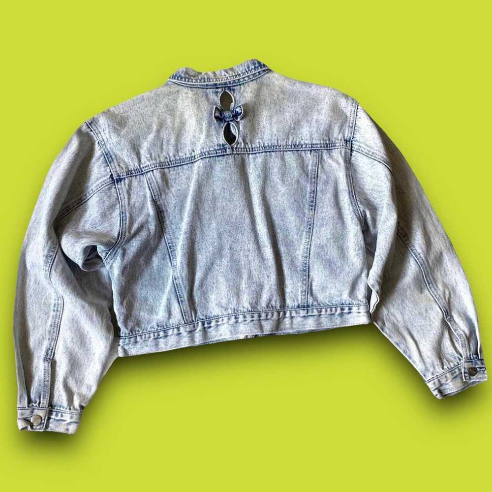 80s Denim Jacket Jean Cropped Acid Wash Bow Cut O… - image 3