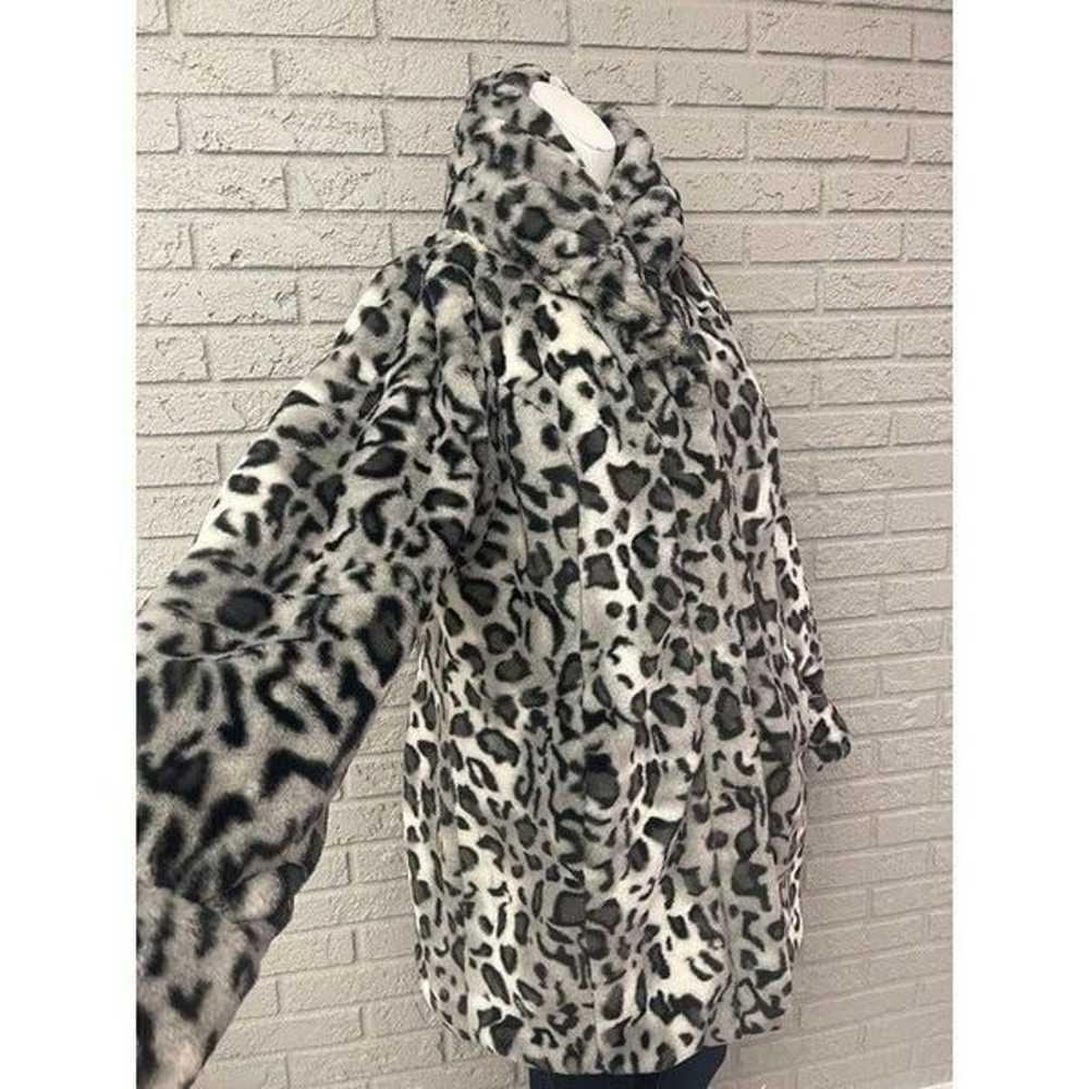Gray Animal Print Faux Fur Coat with Hoodie Size M - image 3