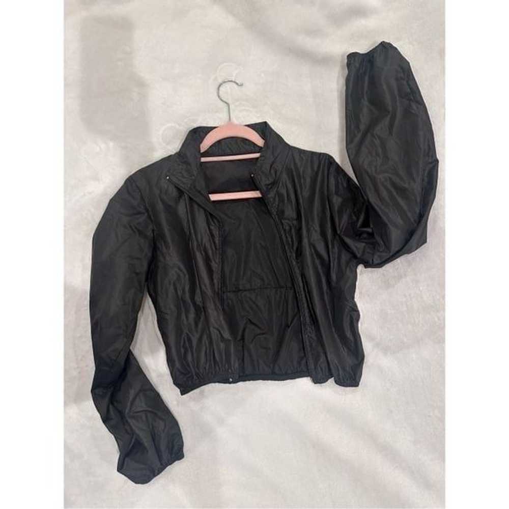 black and white cropped jacket size XS - image 1