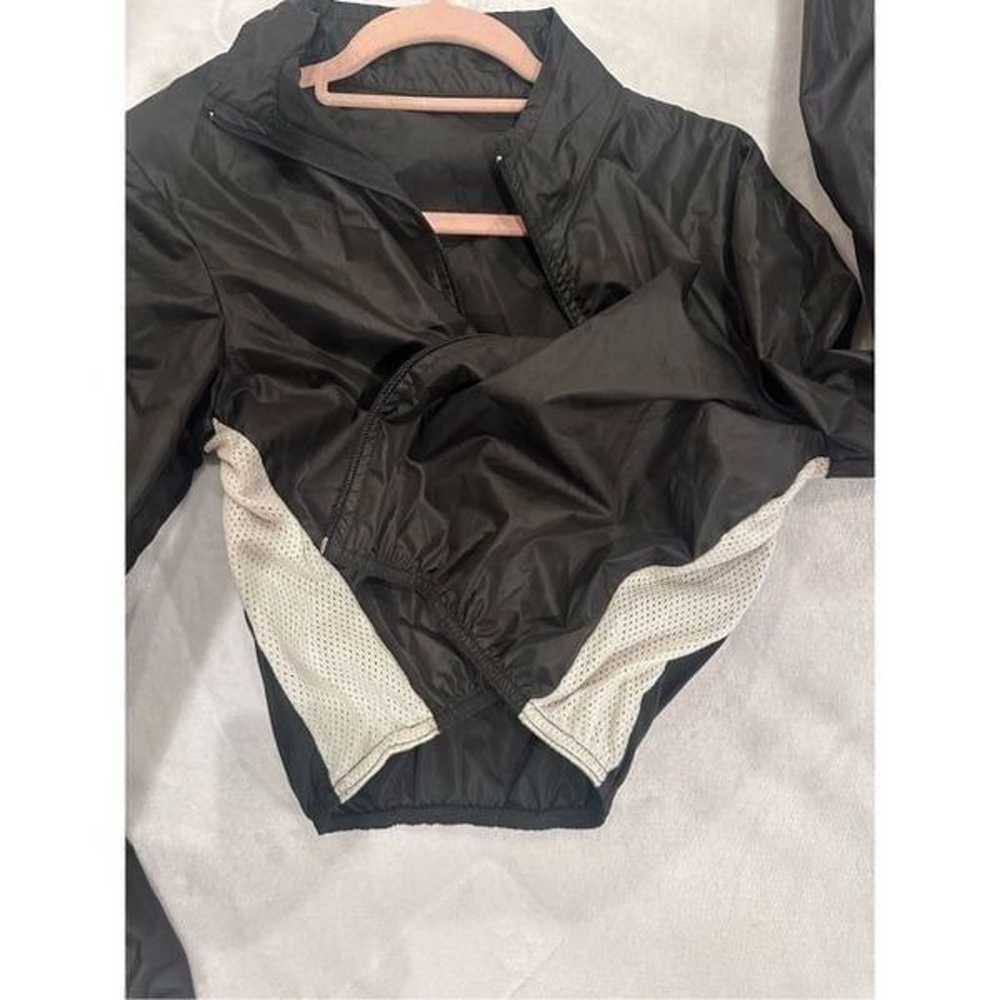black and white cropped jacket size XS - image 4