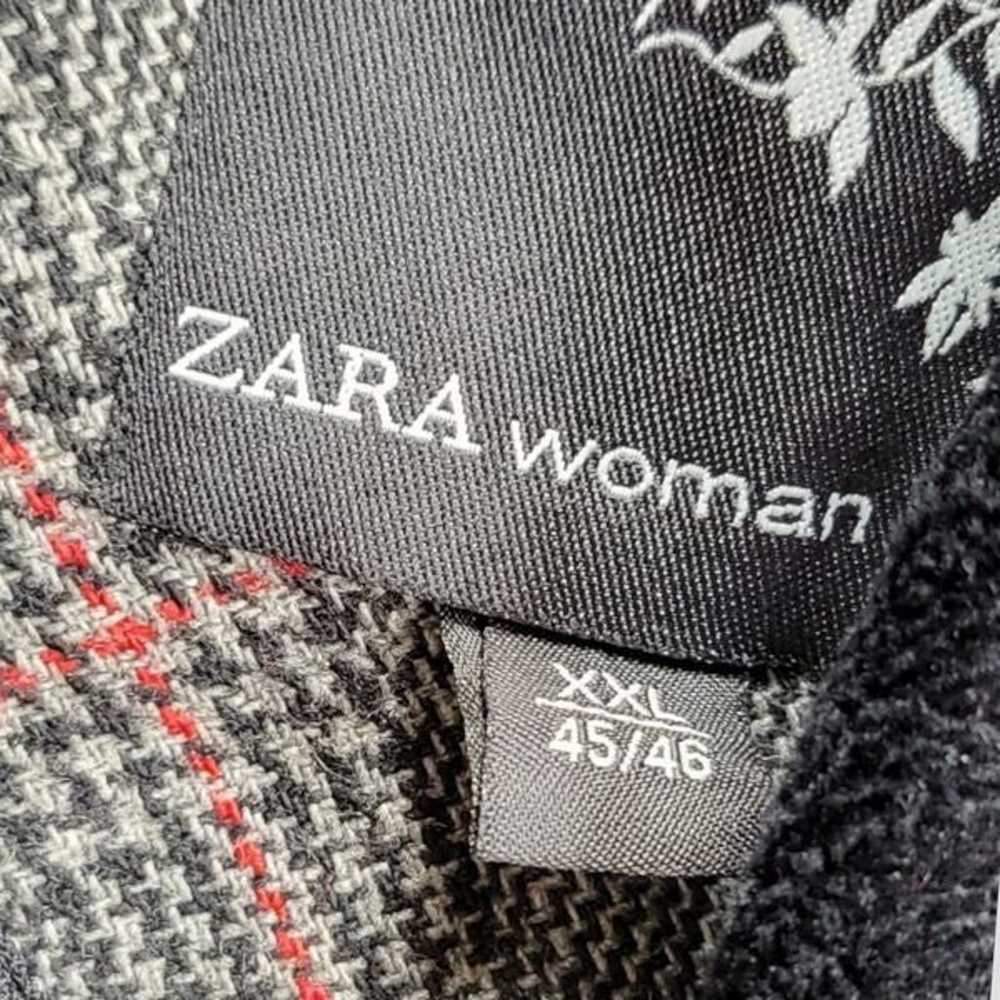 ZARA Plaid Grey/Black/Red Trench Coat w Velvet Li… - image 9