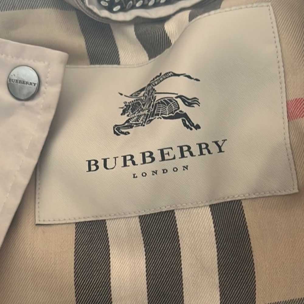 Burberry quilted jacket - image 3