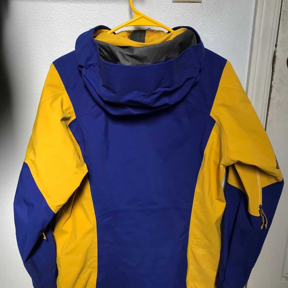 Patagonia Untracked Jacket - image 10