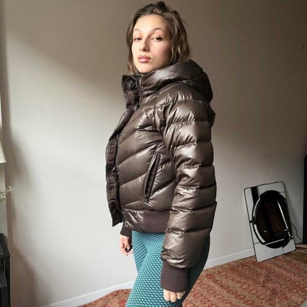 the north face cropped brown puffer coat. - image 3