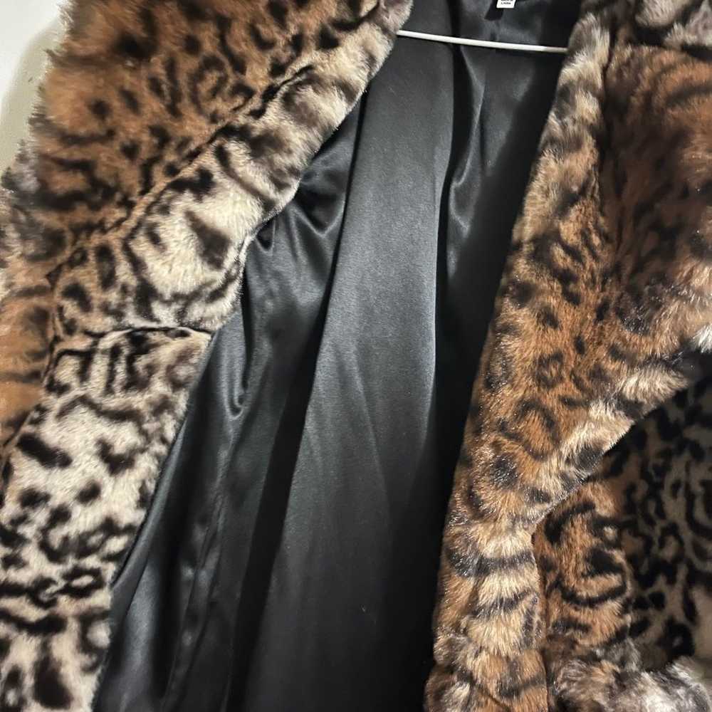 Gibson Latimer Leopard Faux fur coat - image 4