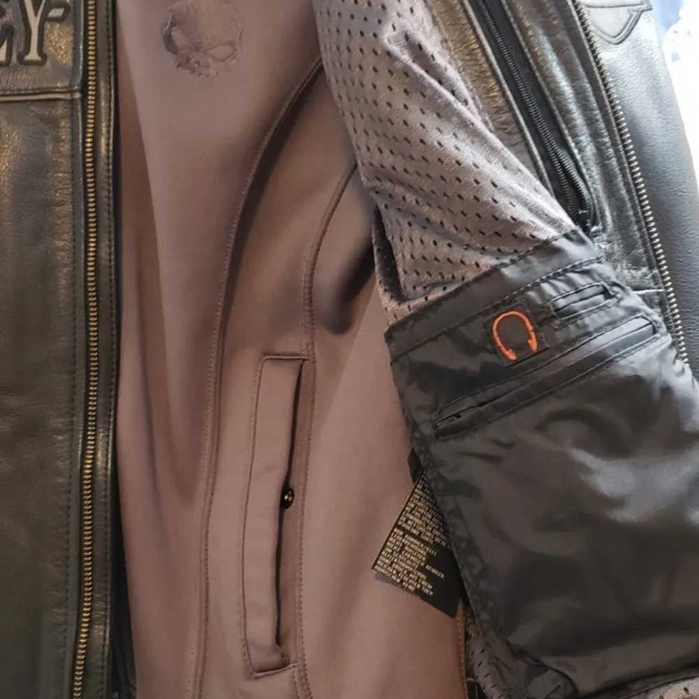 Women’s Harley Davison Leather Coat - Large - image 4