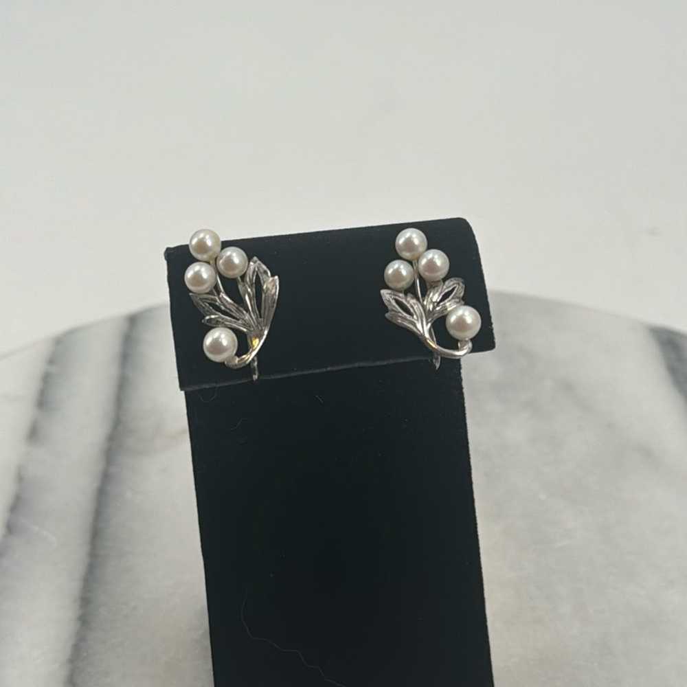 Vintage Sterling Silver pearl screw back earrings - image 1