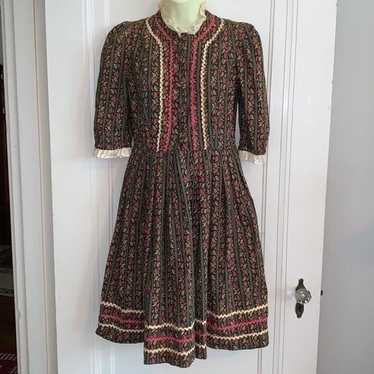 Darling Vtg handmade paisley prairie core dress