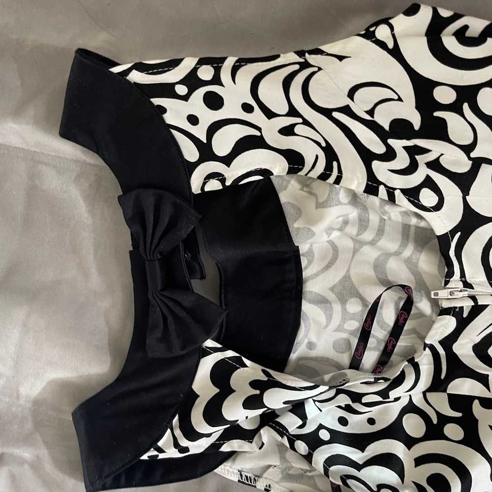 Candie’s black and white dress - image 3